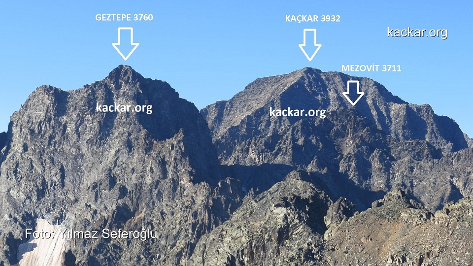kackarlar-cengovit-polant-20.jpg - Çengovit 3458 mt. - Polant 3494 mt. Zirve Tırmanışı / Kaçkar Dağları (2 Eylül 2017)